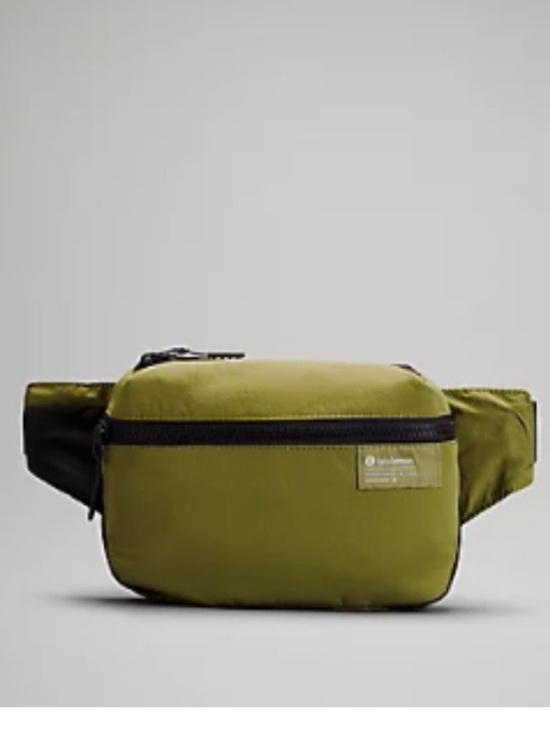 lululemon athletica Handbags - Lululemon Clean Lines Belt Bag 2L Green